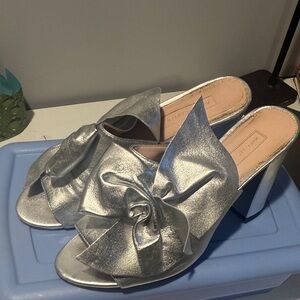 Avec Les Filles Metallic Silver Mules with Bow Accent